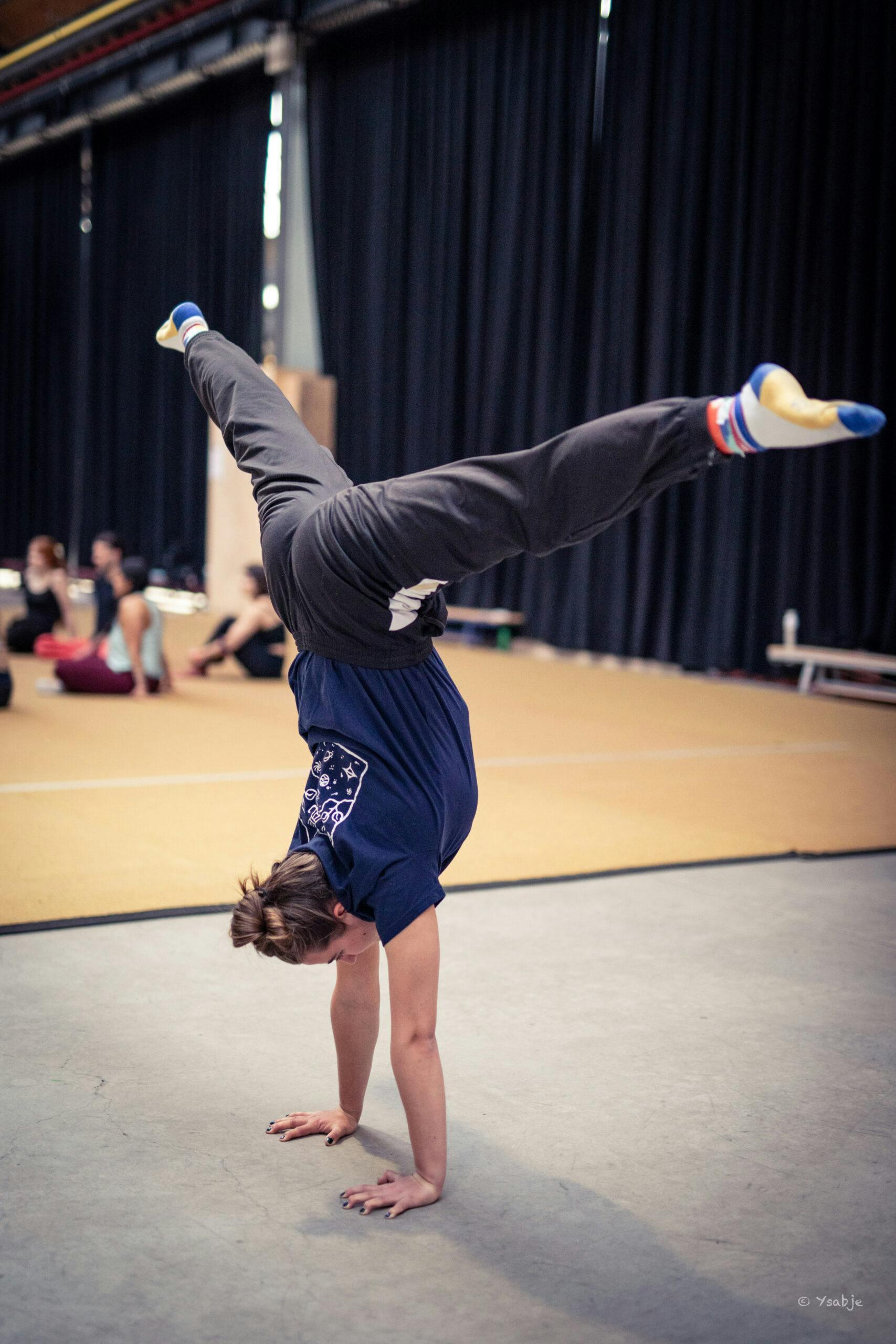 Ell Circo D'ell Fuego, Zomerstage Acro-booster