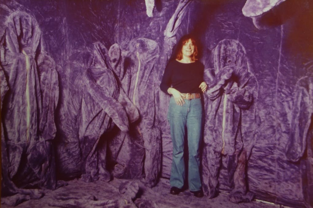 Nicola L. - Fur Room