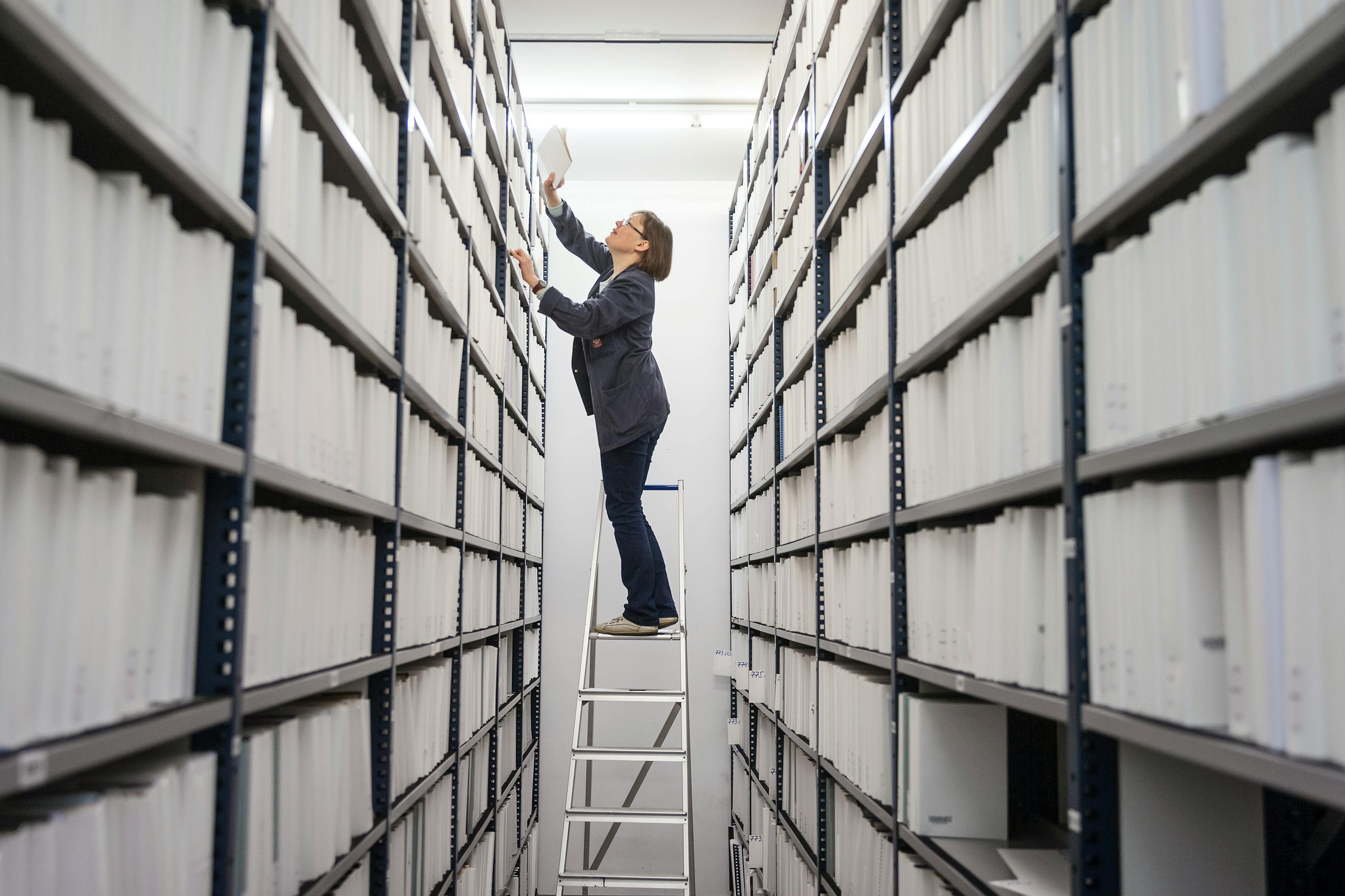 Magazijn Erfgoedbibliotheek achter de schermen