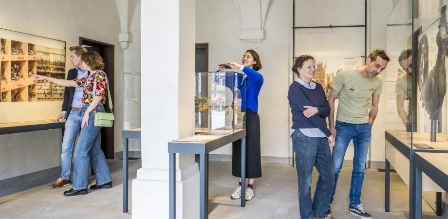 Frederikbeyens Vleeshuis Expo Torentunes 001